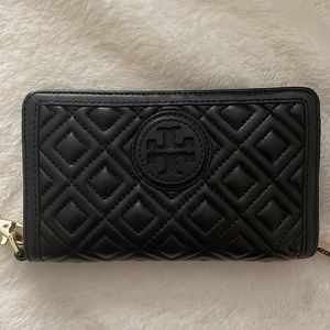 Tory Burch Black Quilted Wristlet